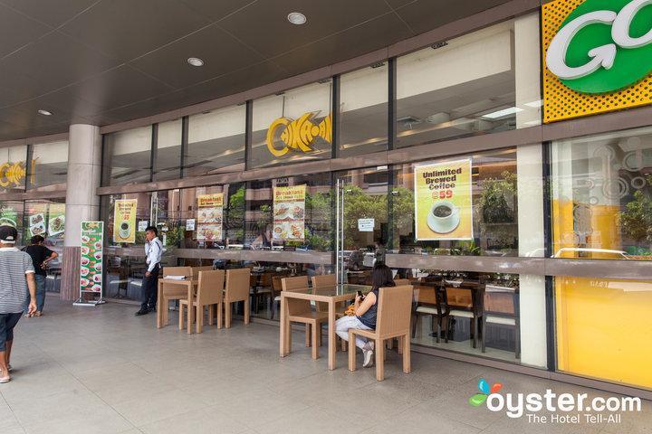Go Hotels Iloilo Bagian luar foto