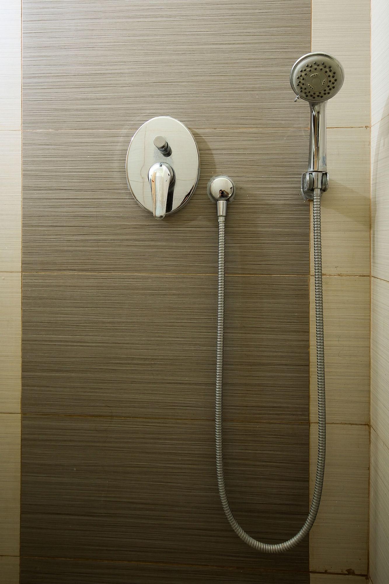 Go Hotels Iloilo Bagian luar foto