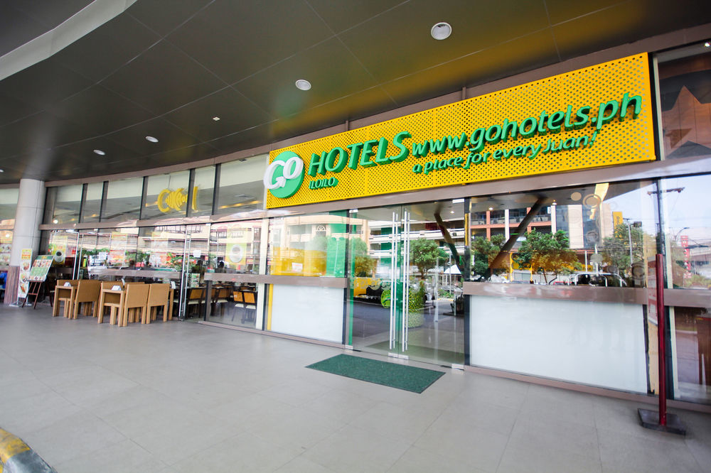 Go Hotels Iloilo Bagian luar foto