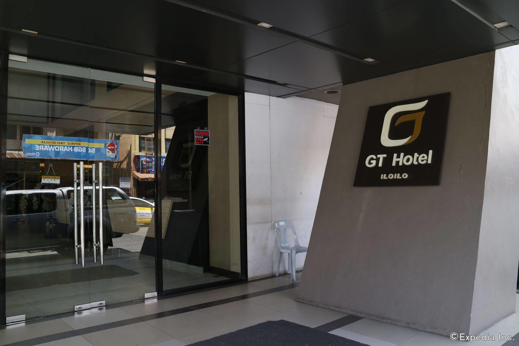 Go Hotels Iloilo Bagian luar foto